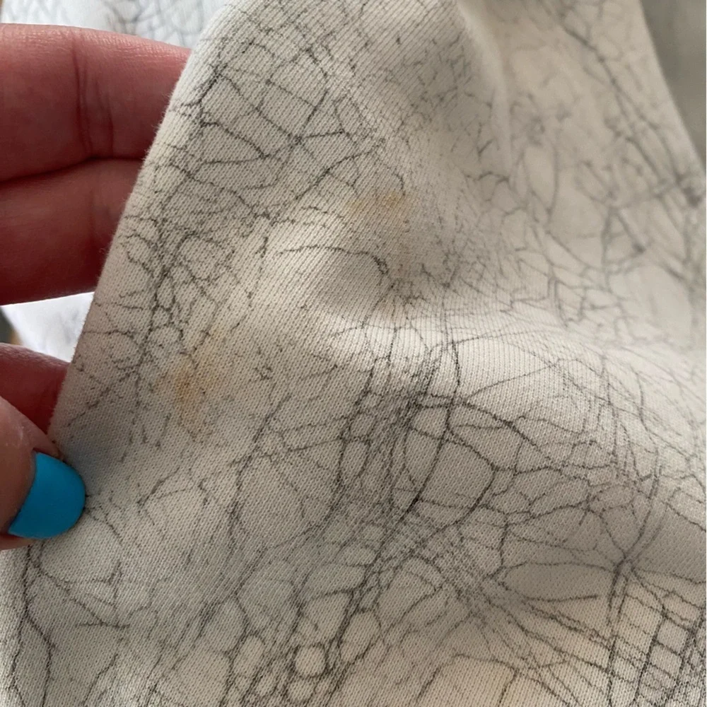 Lululemon Perfectly Oversized Crew Thread Dye White Black 8